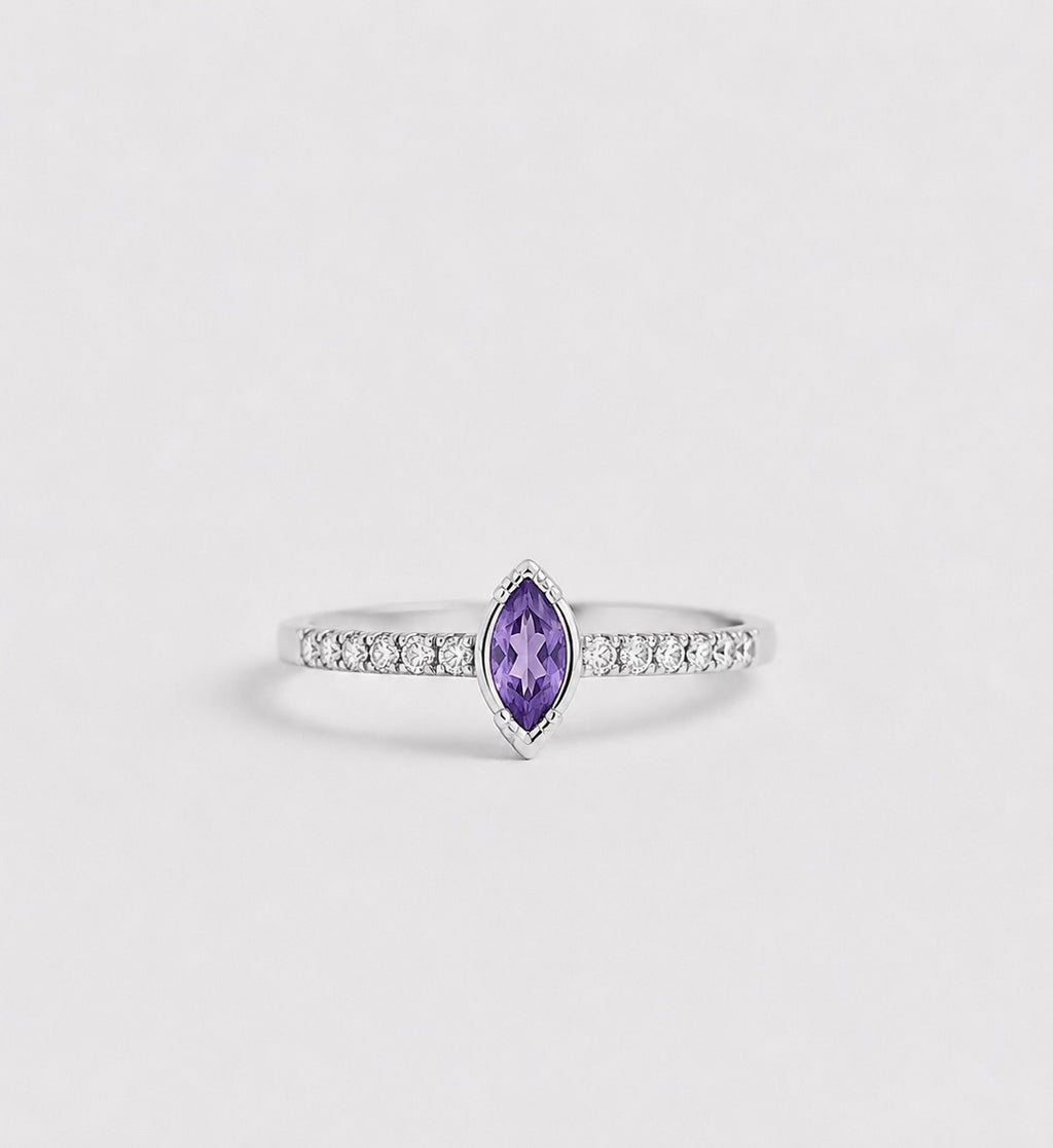 Amethyst Stone with Diamonds Accents 14KW
