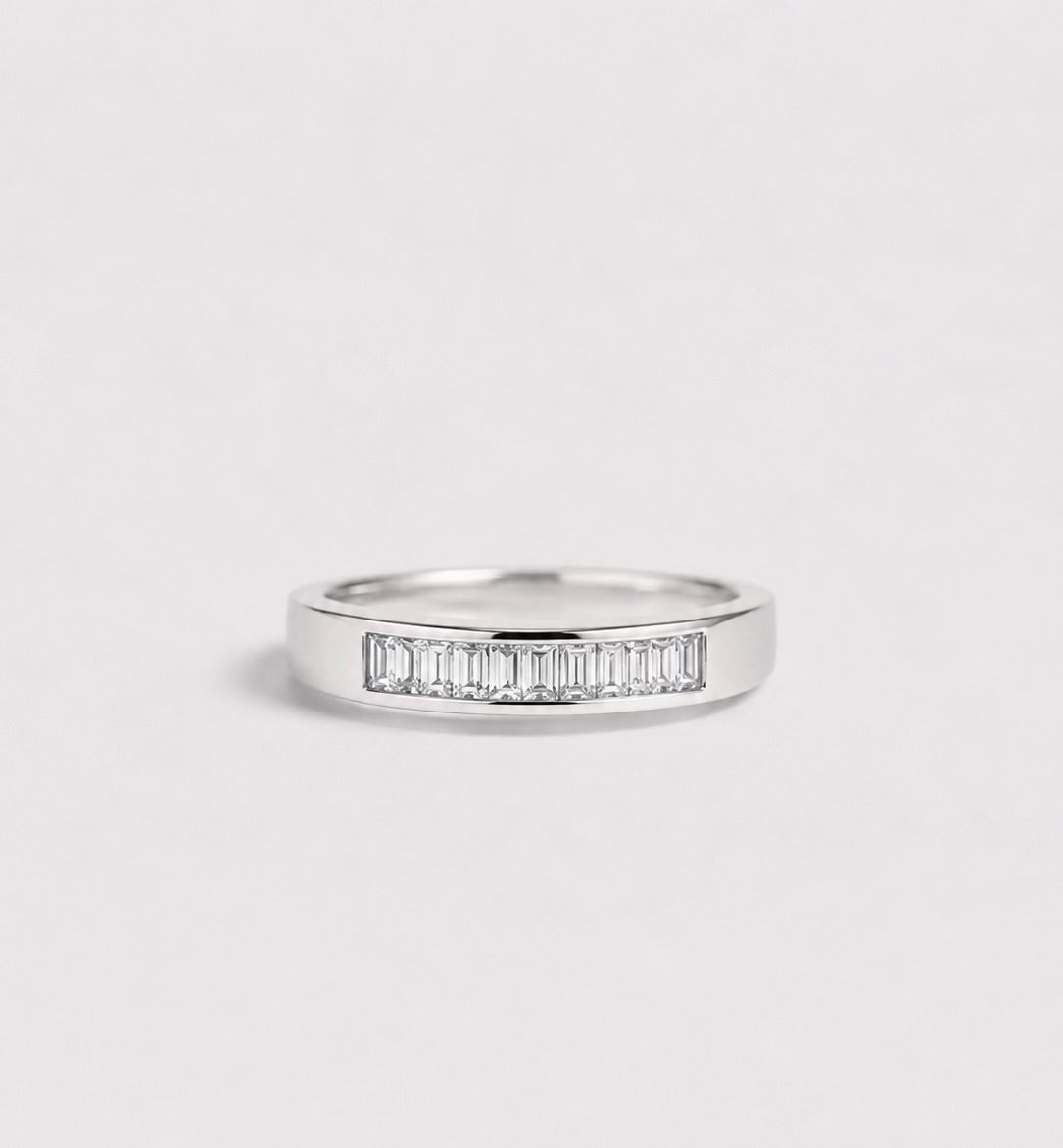 Diamonds Emerald Ring 14KW