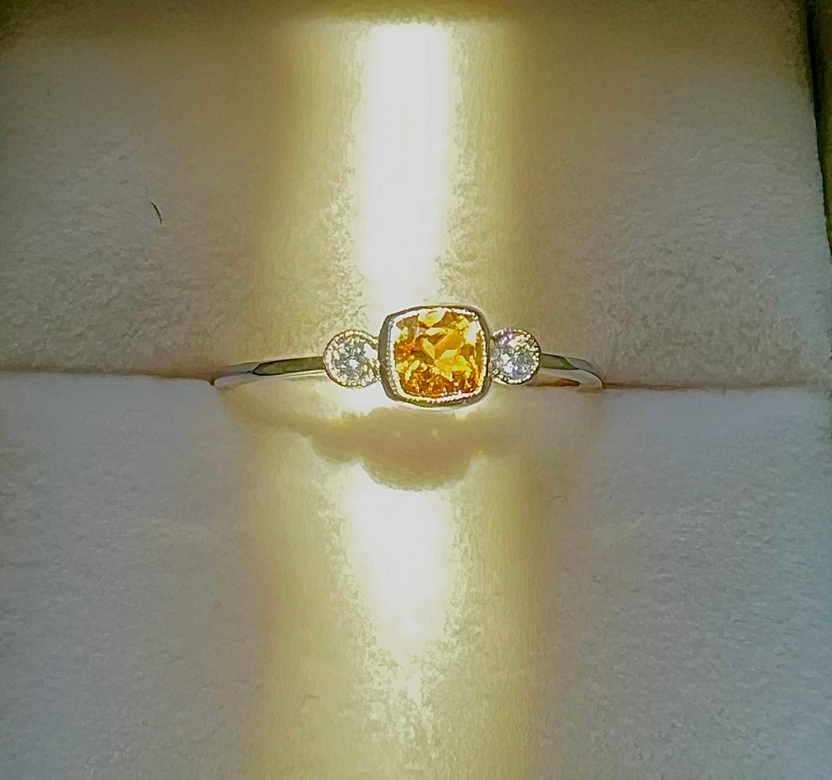 Citrine Stone with Diamonds Accents 14KW