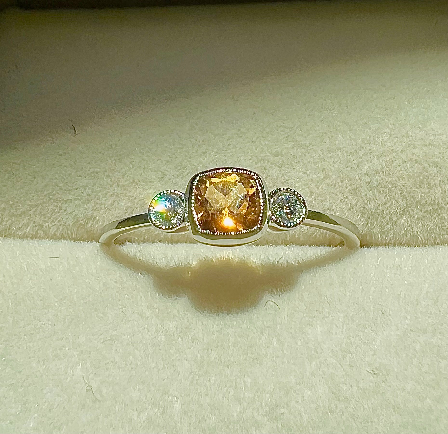 Citrine Stone with Diamonds Accents 14KW