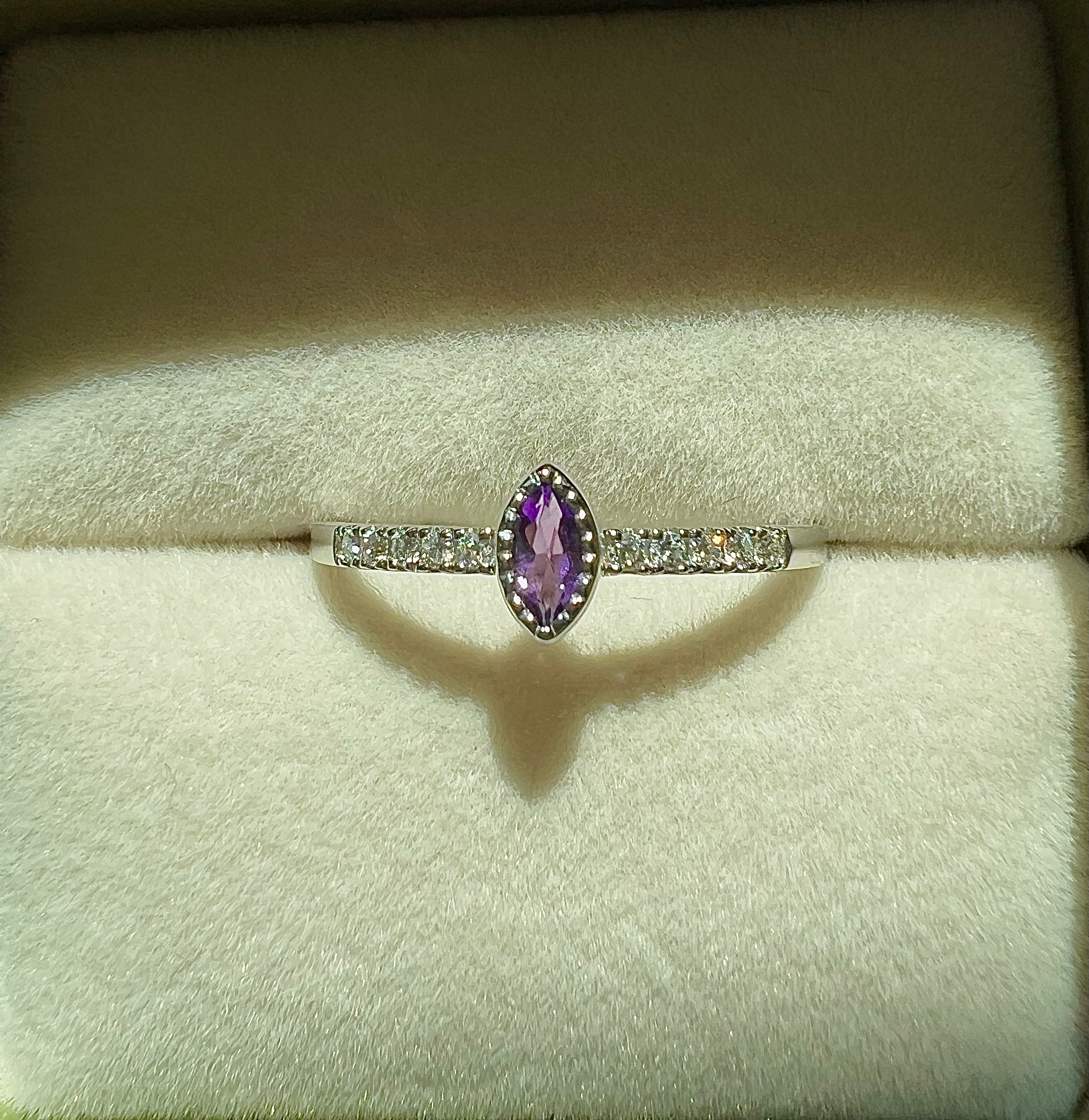Amethyst Stone with Diamonds Accents 14KW