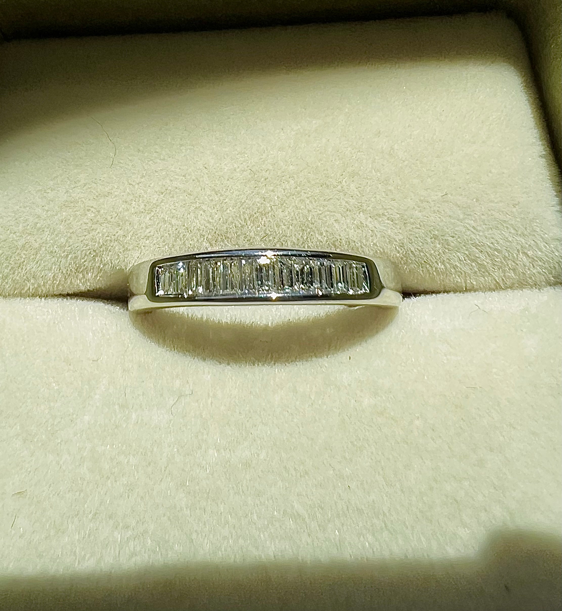 Diamonds Emerald Ring 14KW