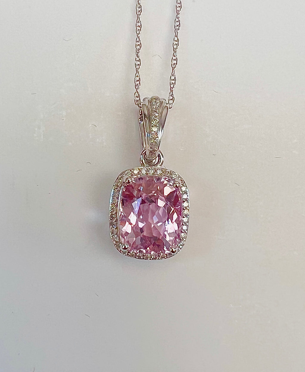Kunzite Stone Diamonds Necklace 14KW