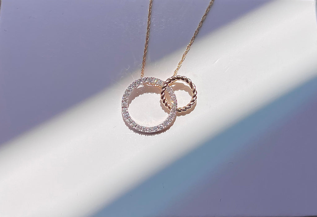 Diamond Loop Necklace 14KWY