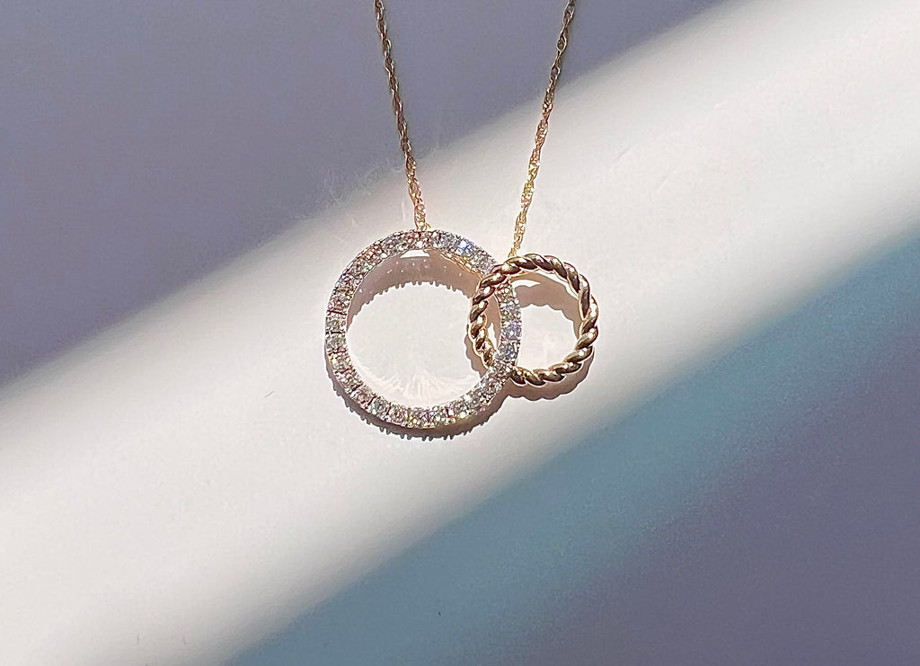 Diamond Loop Necklace 14KWY